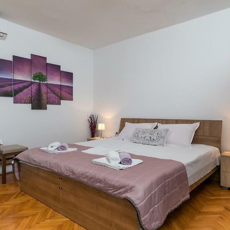 Mini Apartment Petra - Rooms Purple & Green With Kitchen And Garden Dubrovnik Exterior photo