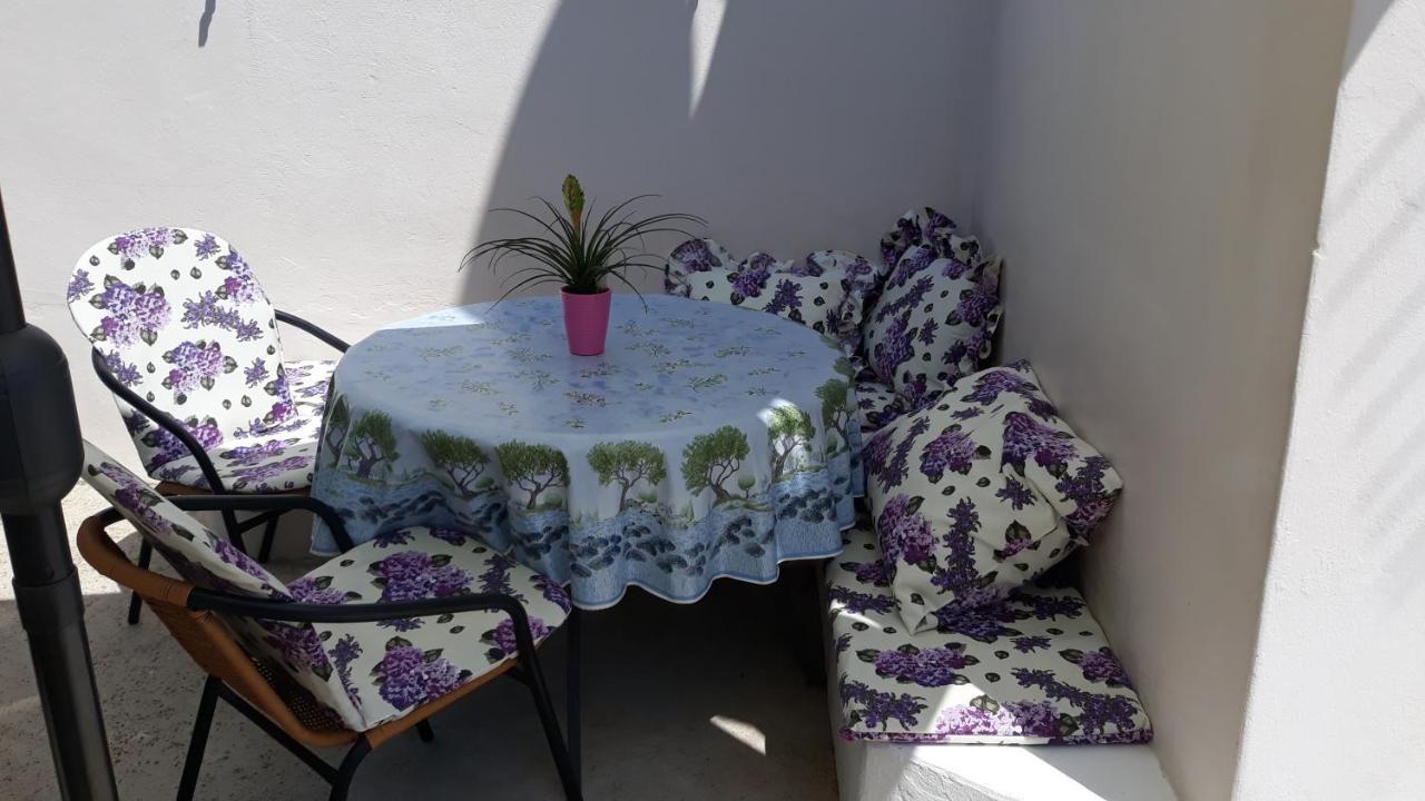 Mini Apartment Petra - Rooms Purple & Green With Kitchen And Garden Dubrovnik Exterior photo