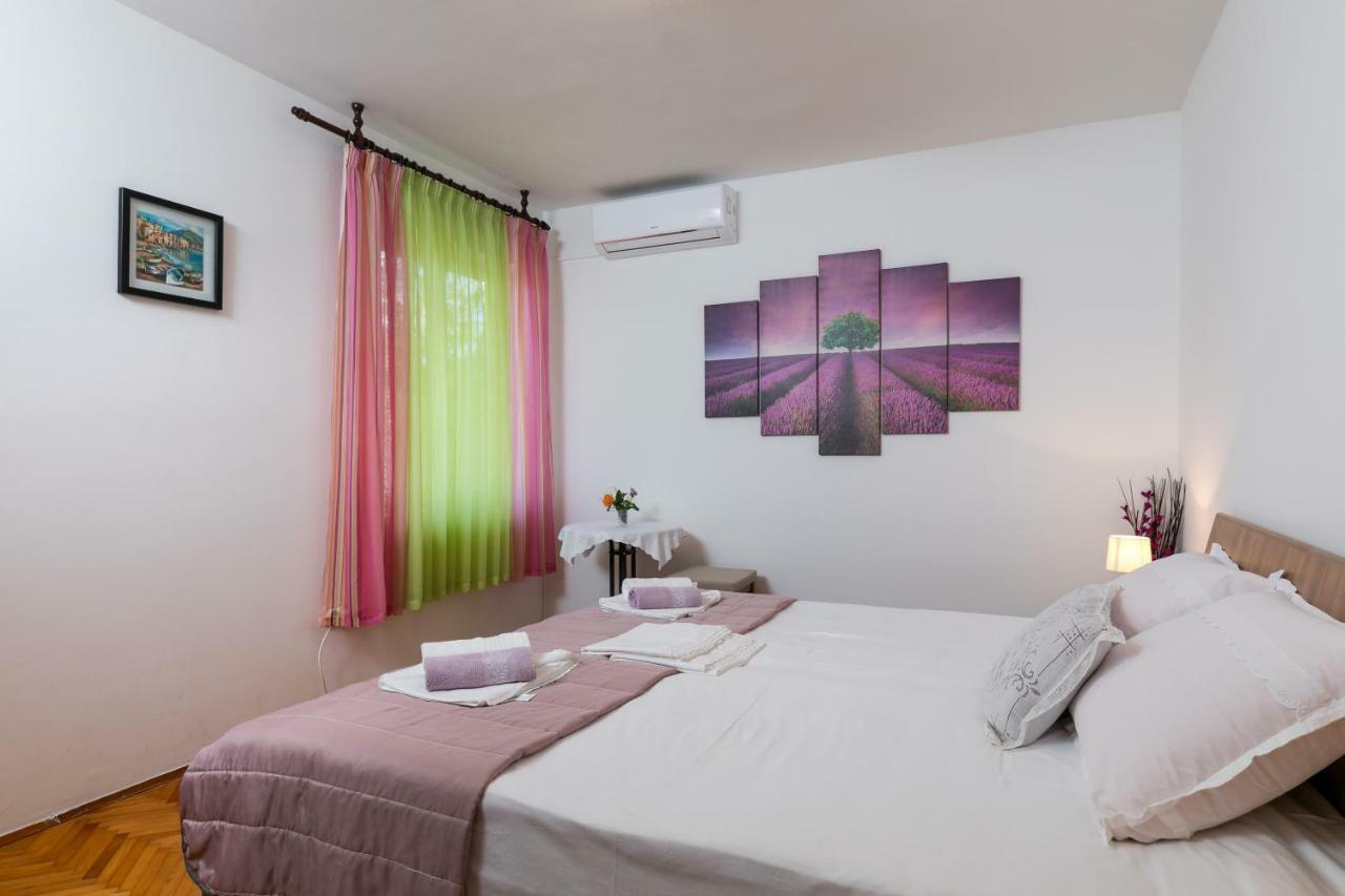 Mini Apartment Petra - Rooms Purple & Green With Kitchen And Garden Dubrovnik Exterior photo